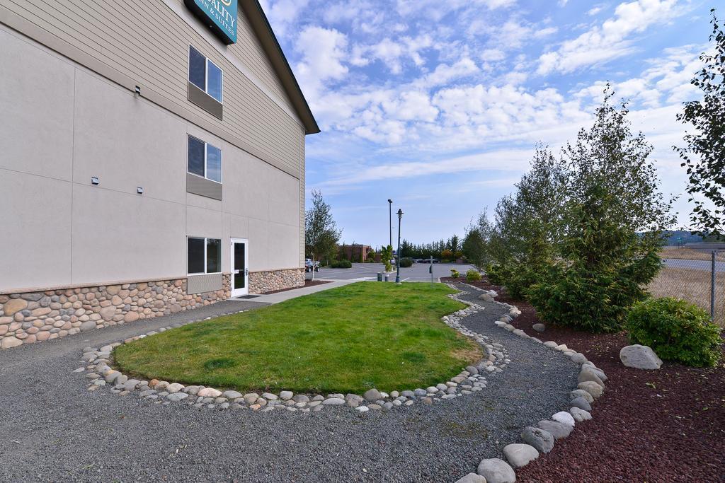 Quality Inn & Suites Sequim At Olympic National Park Exterior foto