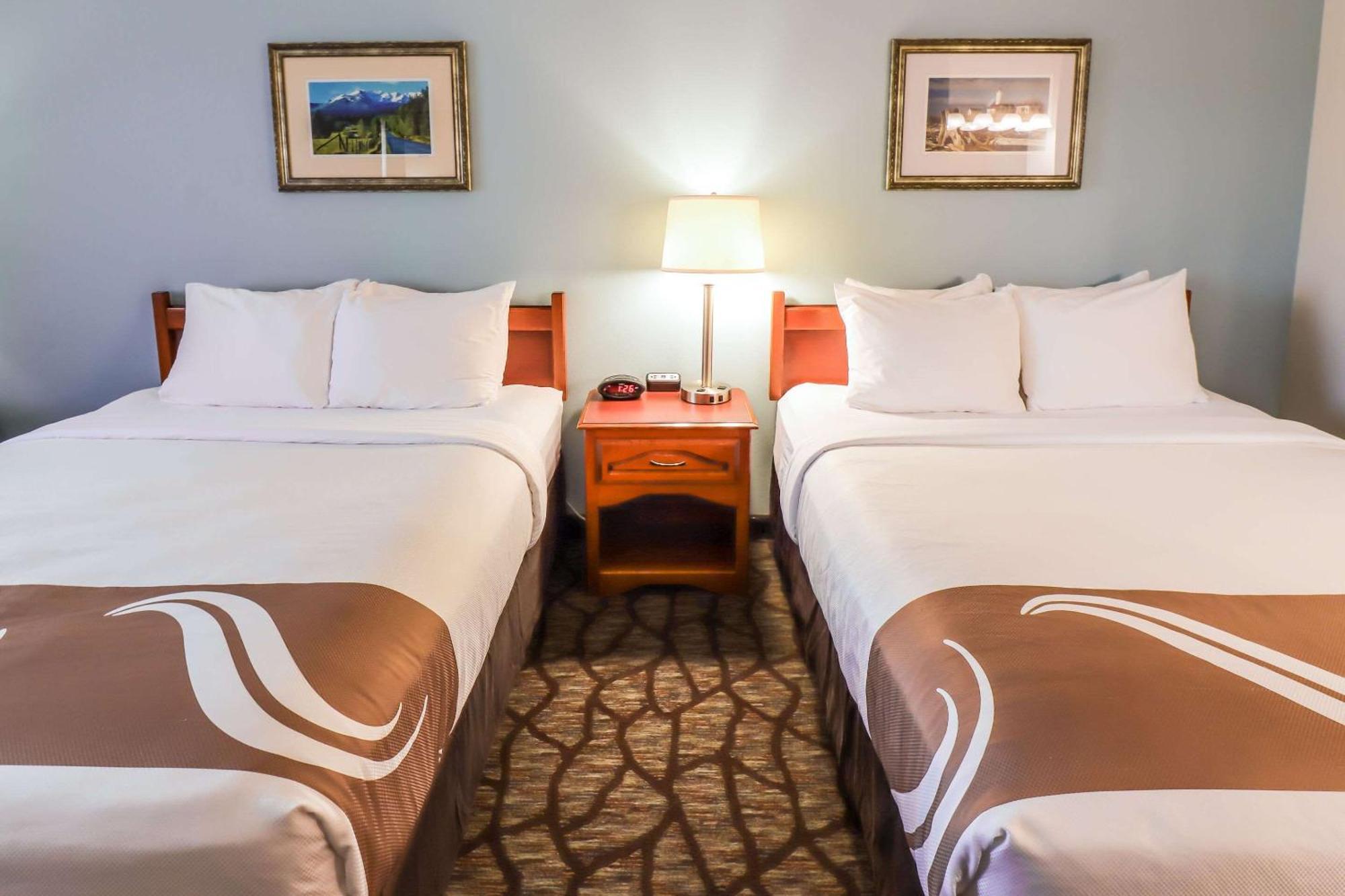 Quality Inn & Suites Sequim At Olympic National Park Exterior foto
