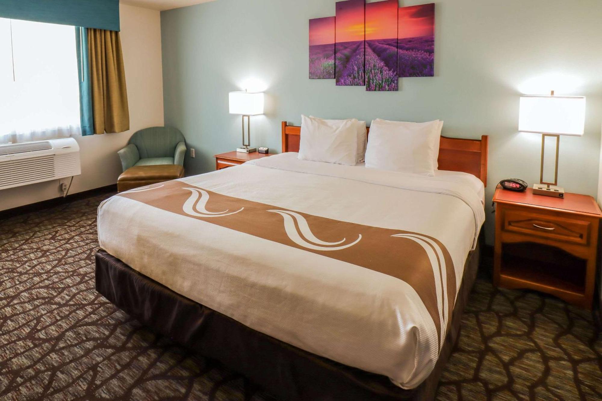 Quality Inn & Suites Sequim At Olympic National Park Exterior foto